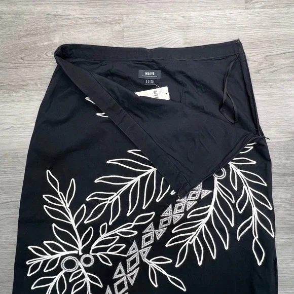 Maeve Anthropologie Black White Leaf Embroidered Pencil Skirt Size 12 NWT - Picture 5 of 10